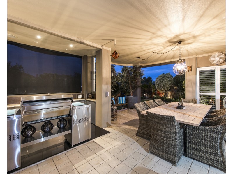 12 Long Beach Rise, Port Kennedy WA 6172