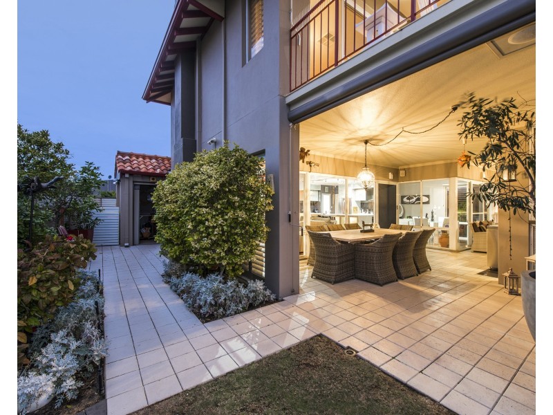 12 Long Beach Rise, Port Kennedy WA 6172