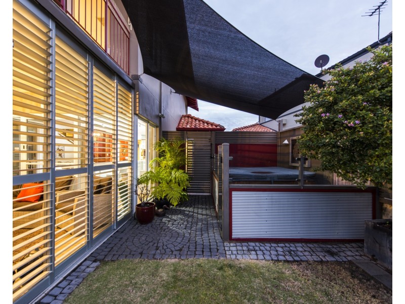 12 Long Beach Rise, Port Kennedy WA 6172