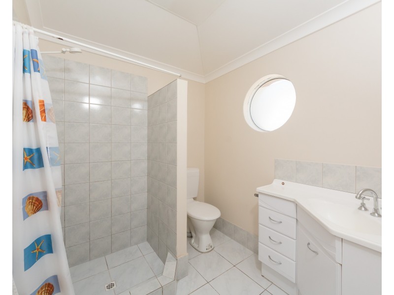 4  Jamaican Road, Safety Bay WA 6169