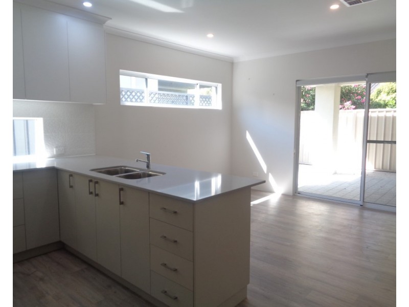 16/19 Malibu Road, Safety Bay WA 6169