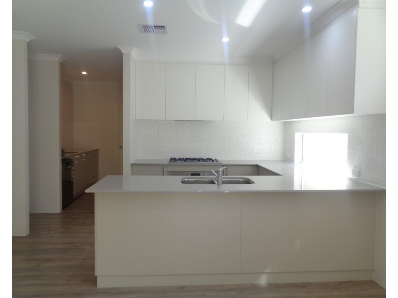 16/19 Malibu Road, Safety Bay WA 6169