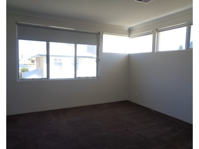 16/19 Malibu Road, Safety Bay WA 6169