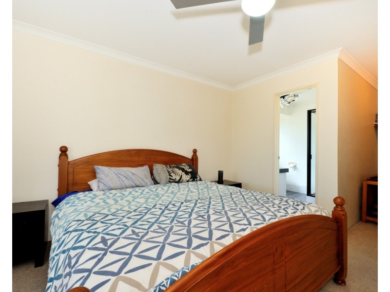 9 La Manche Avenue, Port Kennedy WA 6172