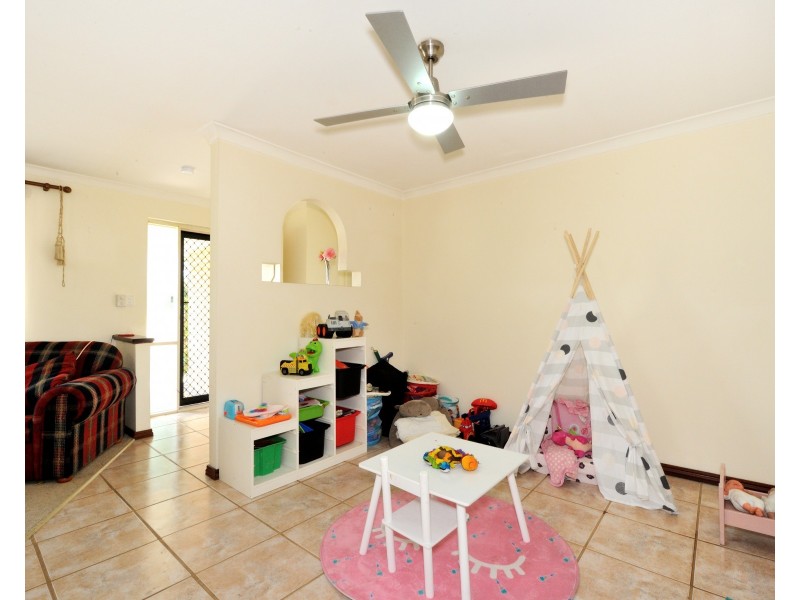 9 La Manche Avenue, Port Kennedy WA 6172