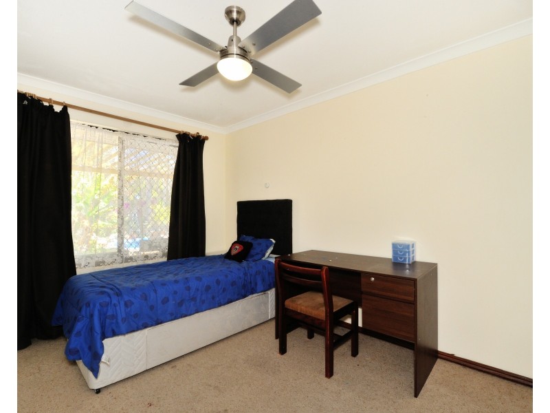 9 La Manche Avenue, Port Kennedy WA 6172