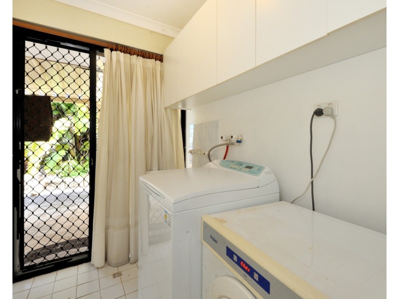 9 La Manche Avenue, Port Kennedy WA 6172