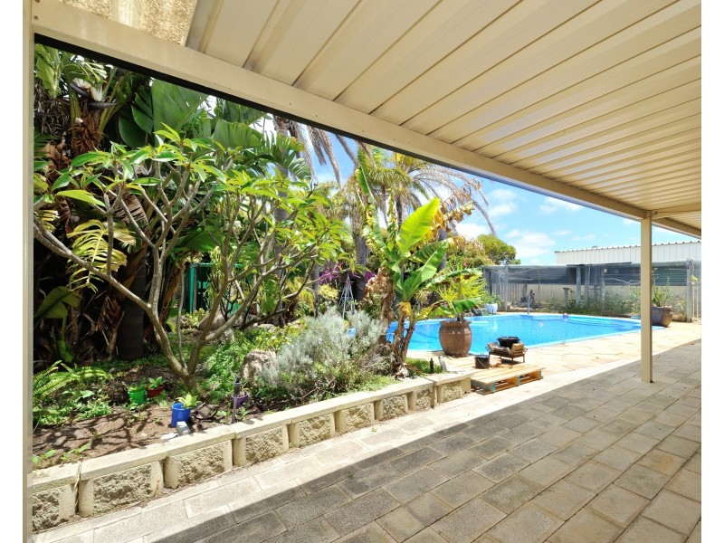 9 La Manche Avenue, Port Kennedy WA 6172