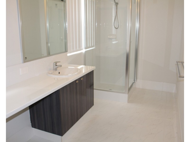 63 Bottlenose Circuit, Waikiki WA 6169