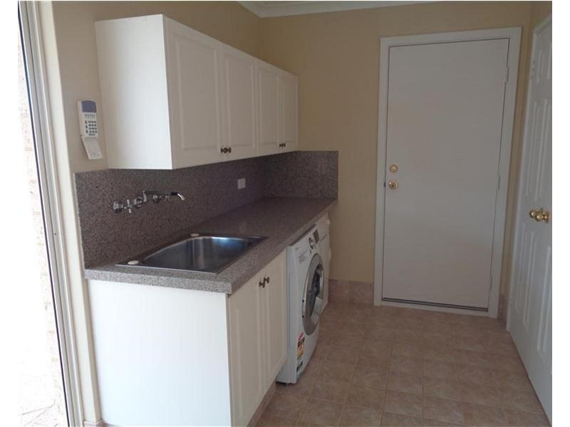 10 Sao Jorge Green, Secret Harbour WA 6173