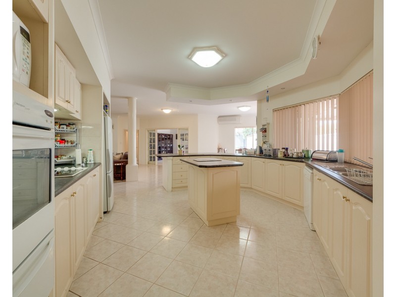 28  Le Mans Elbow, Port Kennedy WA 6172