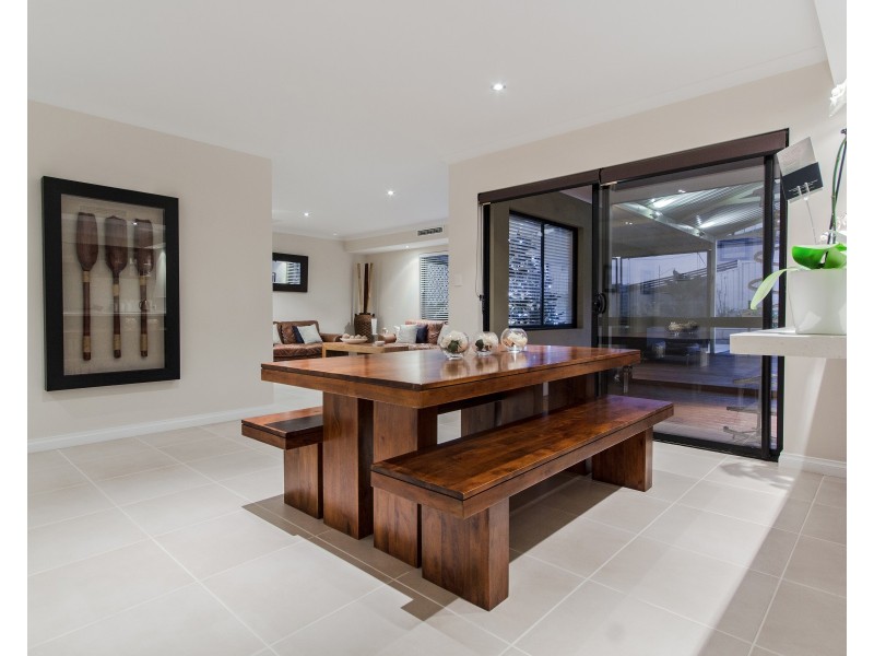 50 Bancoura Parkway, Secret Harbour WA 6173