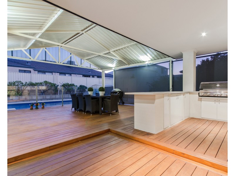 50 Bancoura Parkway, Secret Harbour WA 6173