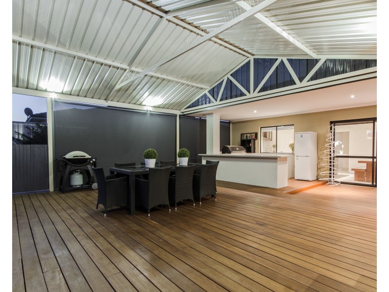 50 Bancoura Parkway, Secret Harbour WA 6173