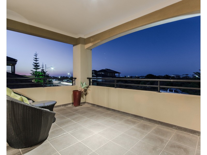 50 Bancoura Parkway, Secret Harbour WA 6173