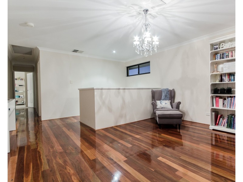 50 Bancoura Parkway, Secret Harbour WA 6173