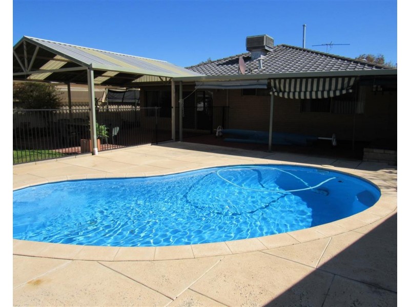 3 Java Place, Waikiki WA 6169