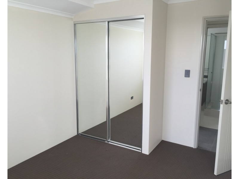 16 Barnong  Road, Golden Bay WA 6174