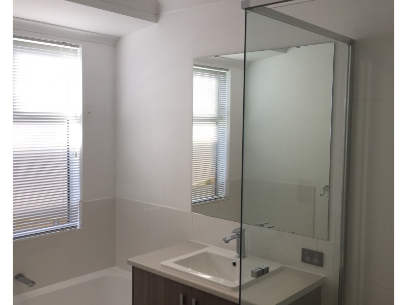 16 Barnong  Road, Golden Bay WA 6174