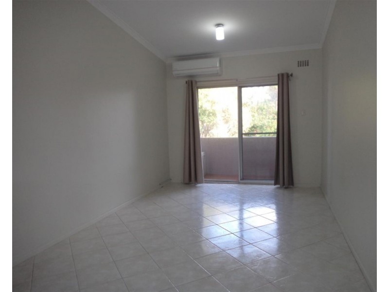 24/76  Kent Street, Rockingham WA 6168