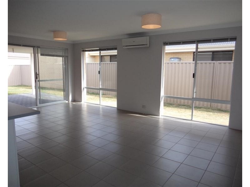 11 Jutland Avenue, Baldivis WA 6171