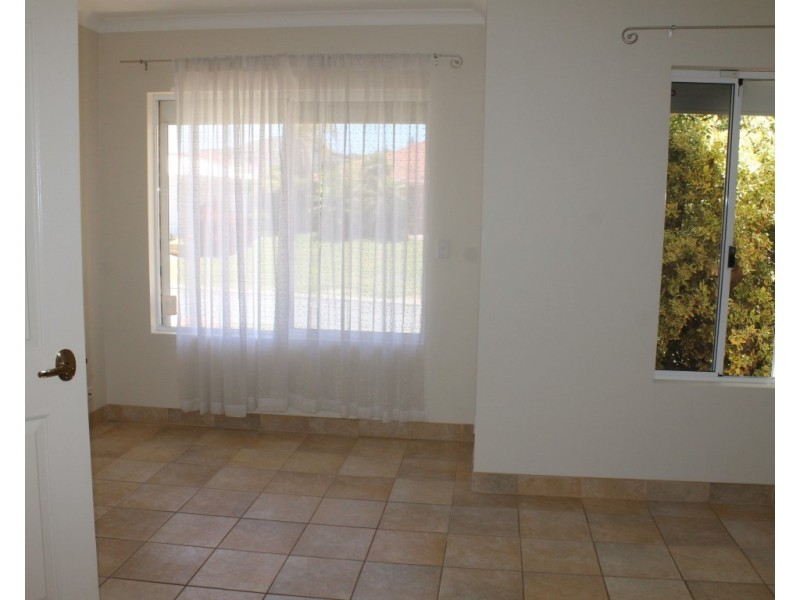 57 Teraglin Way, Warnbro WA 6169