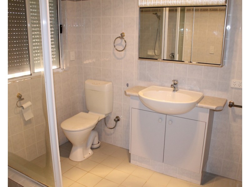 57 Teraglin Way, Warnbro WA 6169
