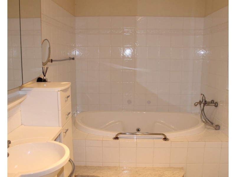 57 Teraglin Way, Warnbro WA 6169