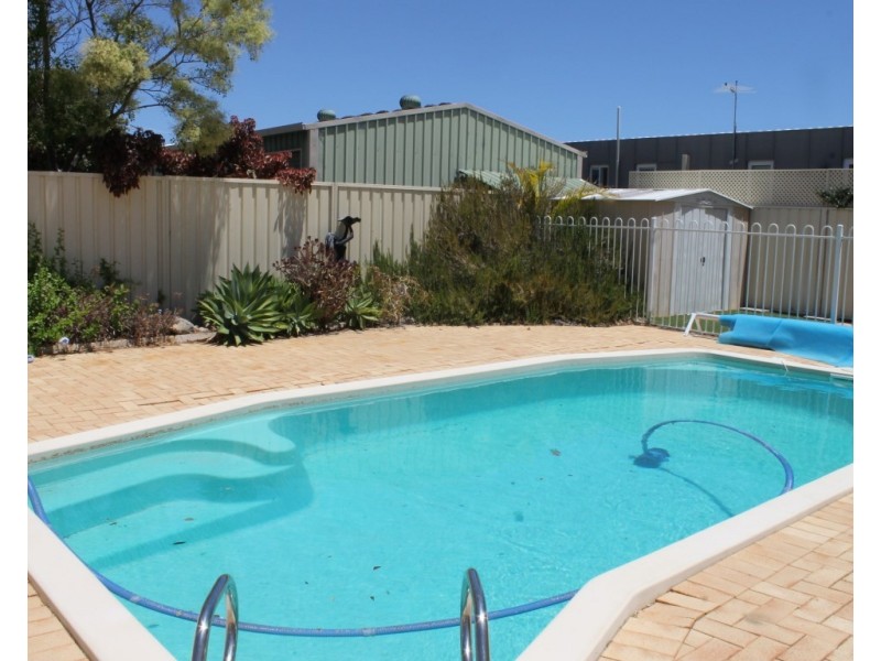 57 Teraglin Way, Warnbro WA 6169