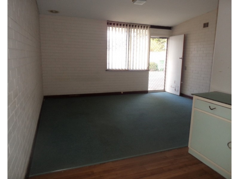 118D Kent Street, Rockingham WA 6168