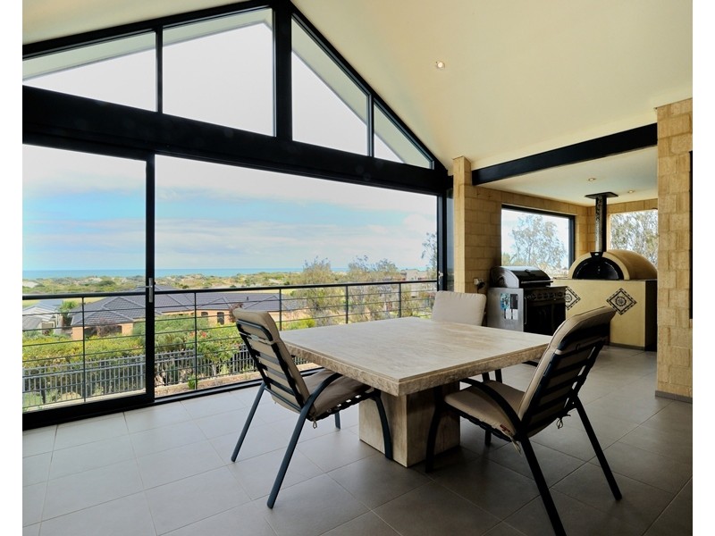 2 Adra Court, Secret Harbour WA 6173