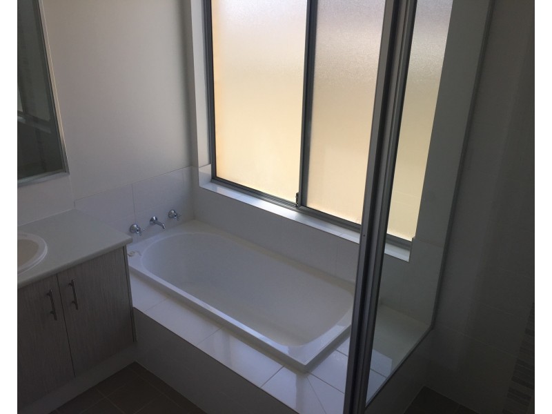 9 Elvire Grove, Golden Bay WA 6174