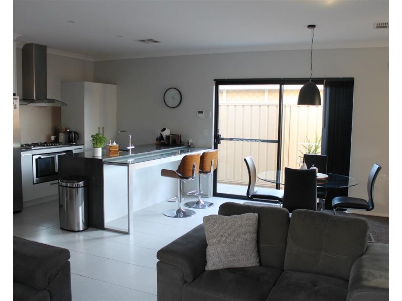 21 Barbon Lane, Baldivis WA 6171