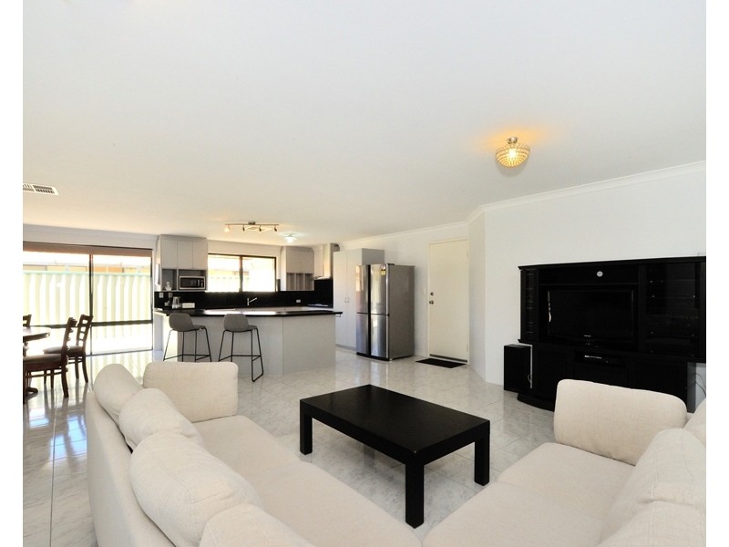 29 Bordeaux Ramble, Port Kennedy WA 6172