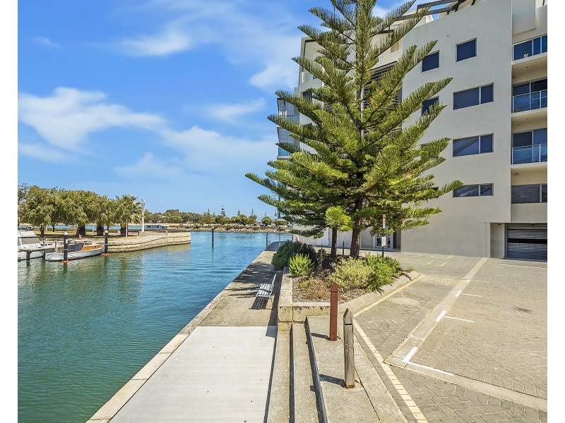 2/24 Veneto Lane, Mandurah WA 6210