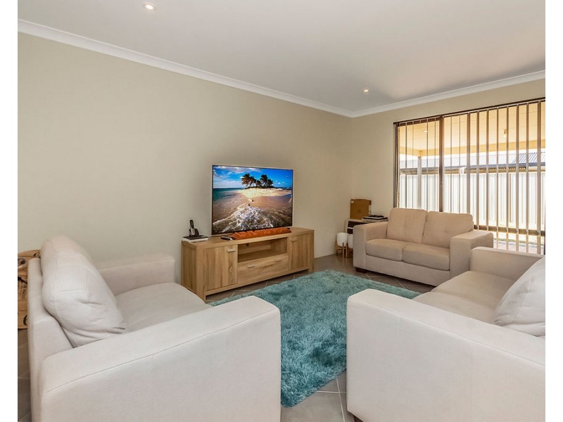 16 Gantheaume Parade, Secret Harbour WA 6173