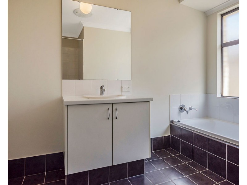 16 Gantheaume Parade, Secret Harbour WA 6173