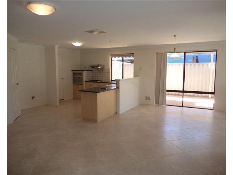 116 San Sebastian Boulevard, Port Kennedy WA 6172