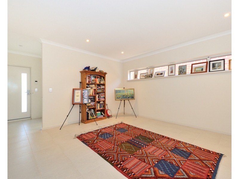 23 Coniston Bend, Waikiki WA 6169