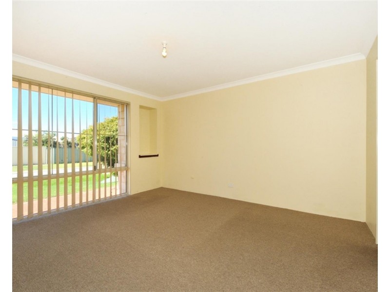 5 Brussels Circuit, Port Kennedy WA 6172