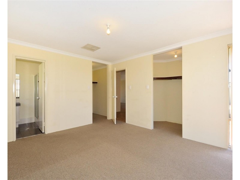 5 Brussels Circuit, Port Kennedy WA 6172