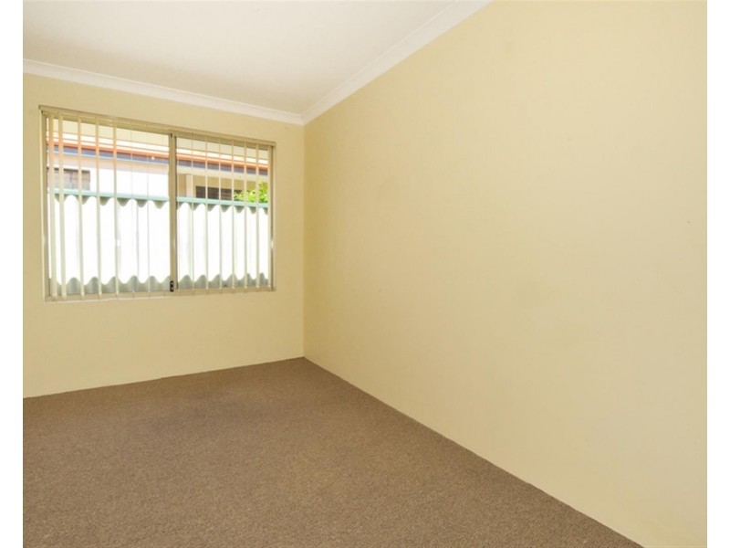 5 Brussels Circuit, Port Kennedy WA 6172
