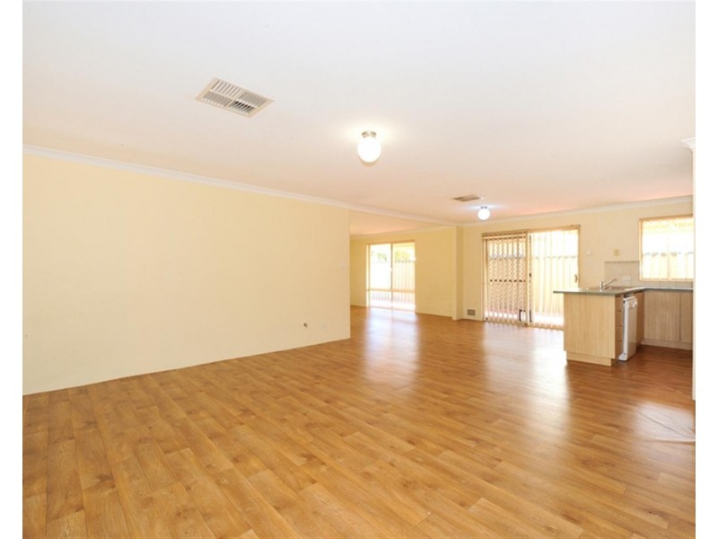 5 Brussels Circuit, Port Kennedy WA 6172