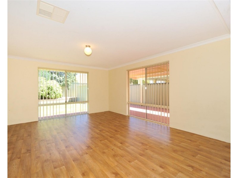5 Brussels Circuit, Port Kennedy WA 6172