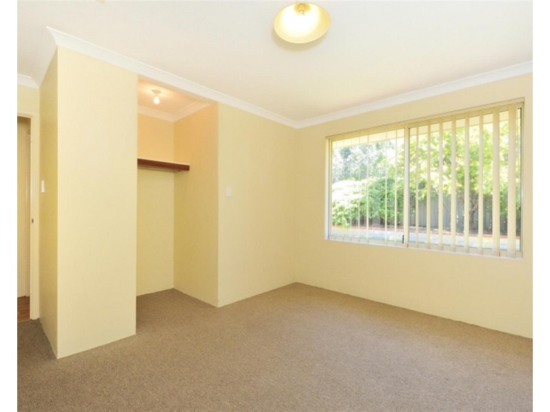 5 Brussels Circuit, Port Kennedy WA 6172