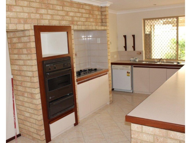 65 Triton Avenue, Waikiki WA 6169