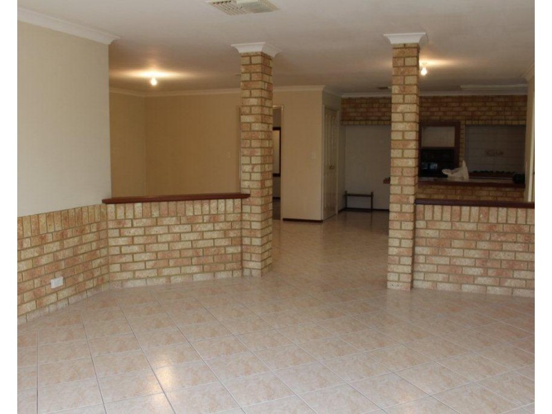 65 Triton Avenue, Waikiki WA 6169