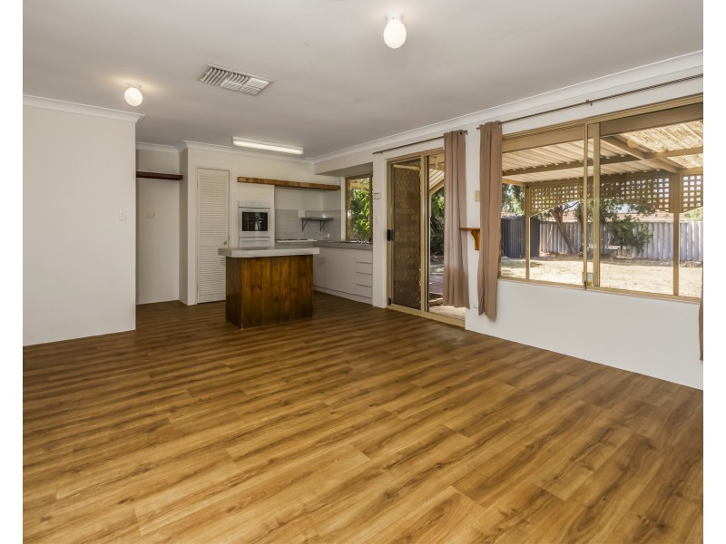 44 Rand Avenue, Waikiki WA 6169