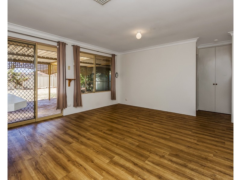 44 Rand Avenue, Waikiki WA 6169