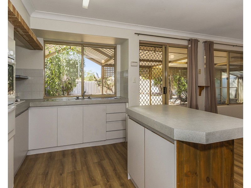 44 Rand Avenue, Waikiki WA 6169